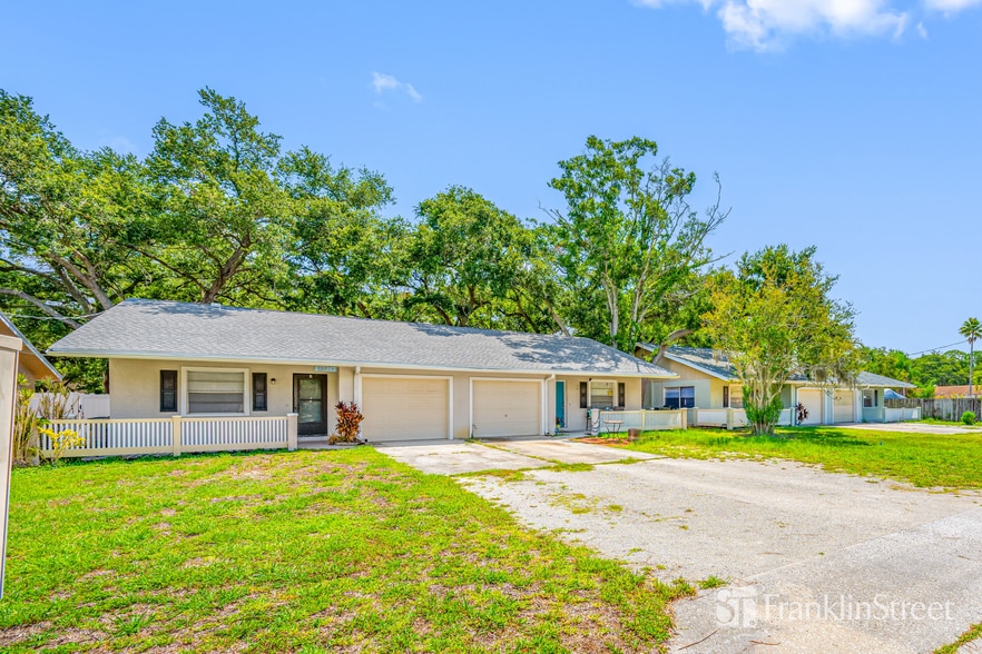 3087 St Clair Ave, Oldsmar, FL à vendre - Photo principale - Image 1 de 5