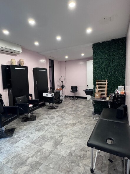 263 Franklin Ave, Brooklyn, NY for lease - Building Photo - Image 1 of 9