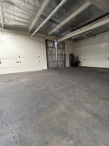 537 E Gardena Blvd, Carson, CA à louer - Photo du bâtiment - Image 3 de 13