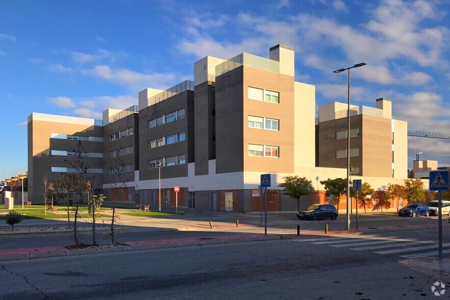 Paseo de la Tolerancia, 2, Torrejón de Ardoz, Madrid for sale - Building Photo - Image 2 of 2