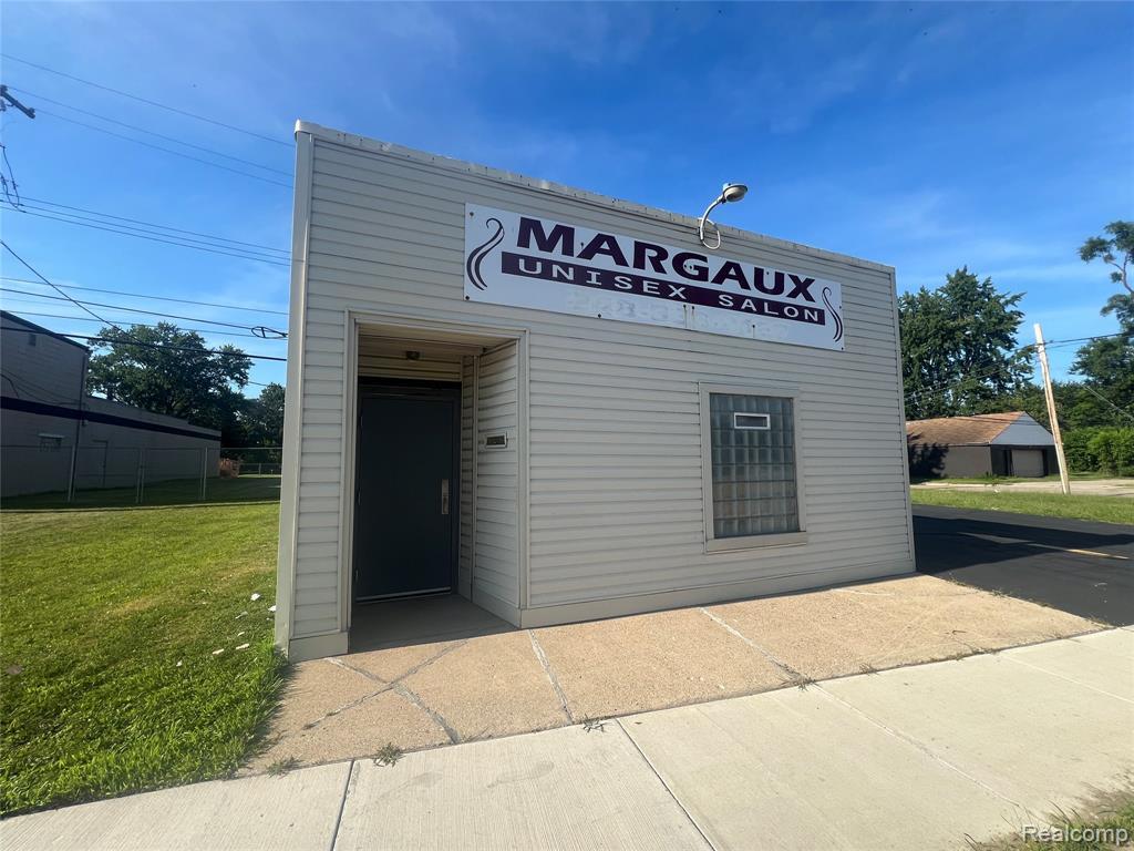 427 E Eight Mile Rd, Hazel Park, MI for sale Building Photo- Image 1 of 6