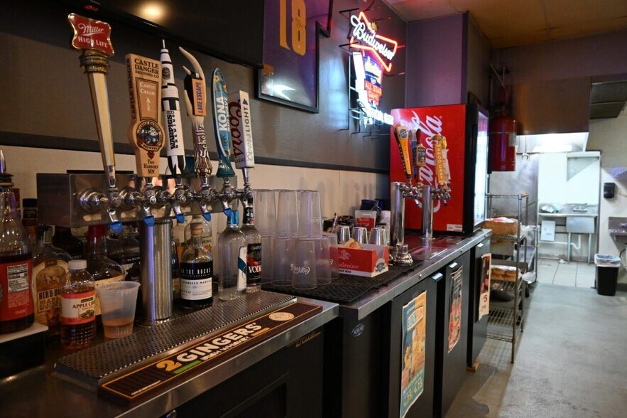 345 Main St N, Renville, MN à vendre - Photo du bâtiment - Image 2 de 6