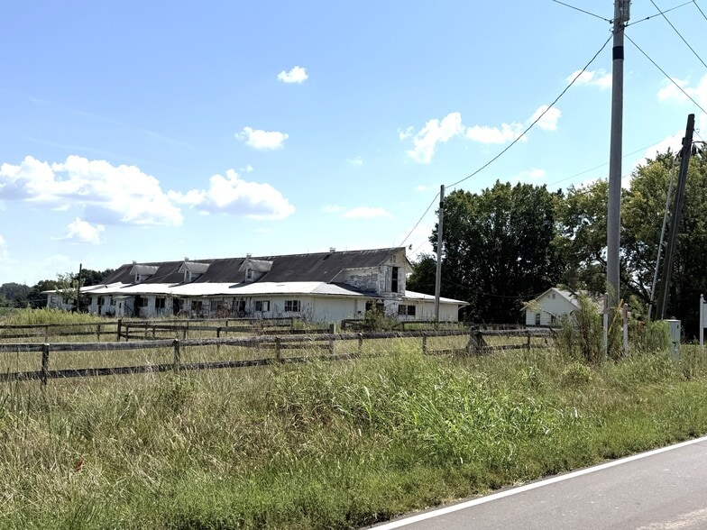 10989 Old State Rd, Evansville, IN for sale - Building Photo - Image 3 of 4