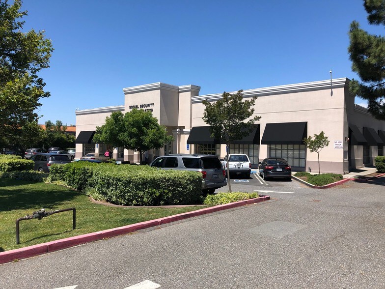 2500 Fontaine Rd, San Jose, CA à louer - Photo du bâtiment - Image 2 de 6