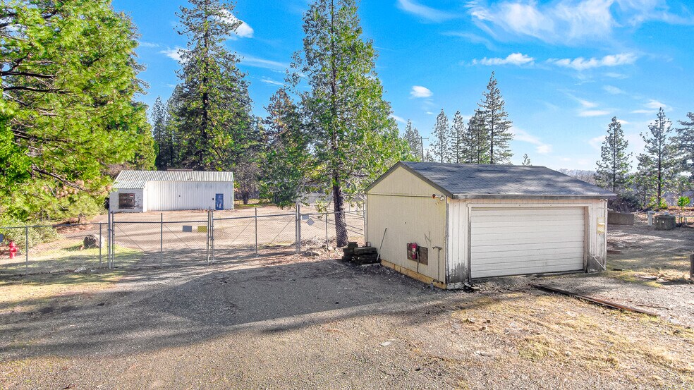 5060 Pony Express Trl, Camino, CA à vendre - Photo du bâtiment - Image 3 de 7