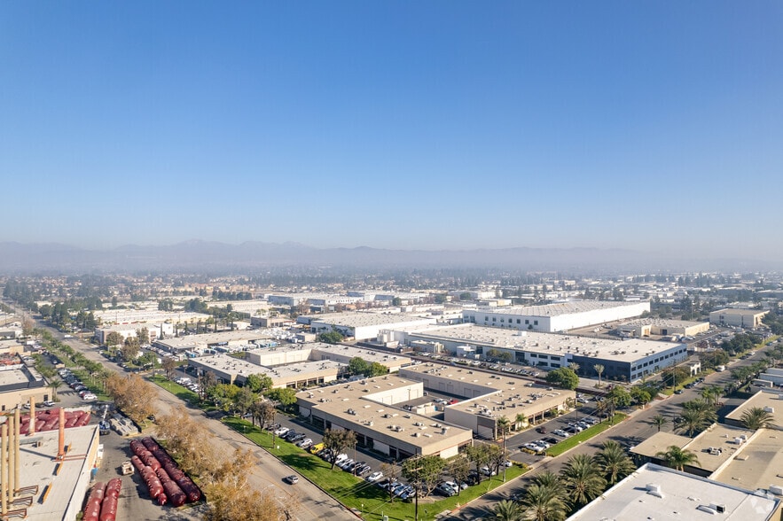 1200 N Jefferson St, Anaheim, CA for sale - Building Photo - Image 2 of 14