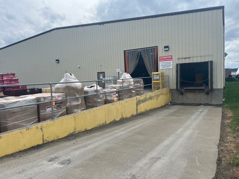 112 Corporate Dr, Morgantown, WV for sale - Building Photo - Image 2 of 45