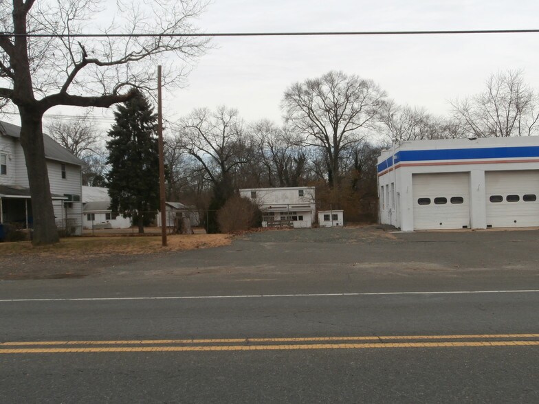 903-907 Marne Hwy, Hainesport, NJ à vendre - Photo du bâtiment - Image 2 de 5