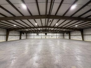 208 Blanton Ave, Nashville, TN for lease Interior Photo- Image 2 of 8