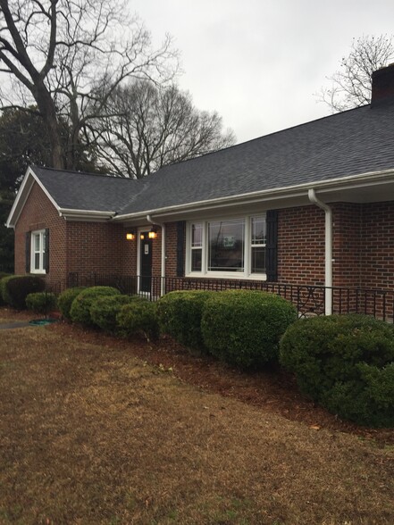 227 N Main St, Simpsonville, SC for sale - Primary Photo - Image 1 of 1