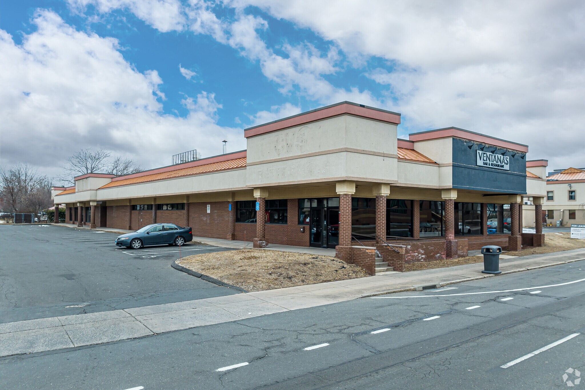 59 N Main St, Bristol, CT à vendre Photo principale- Image 1 de 35