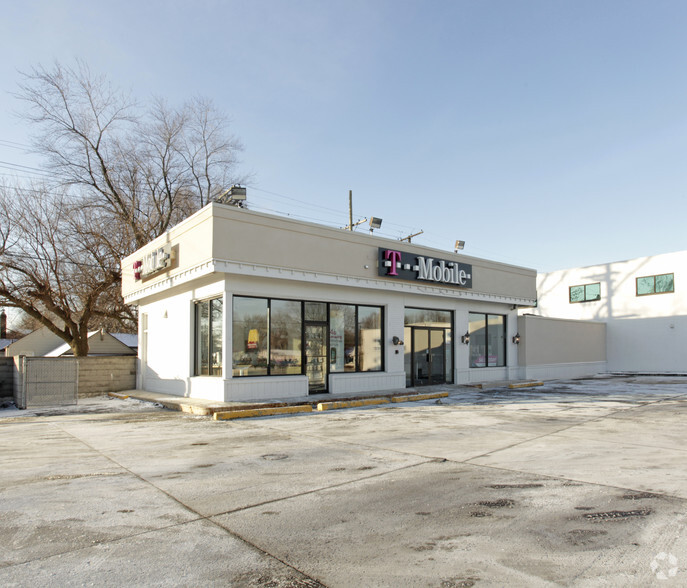 25801 Plymouth Rd, Redford, MI for lease - Building Photo - Image 1 of 4