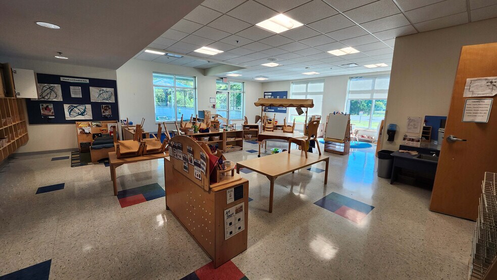 14000 Citicards Way, Jacksonville, FL à vendre - Photo intérieure - Image 3 de 8