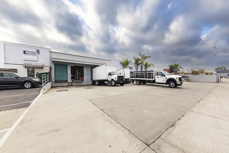 8655 Production Ave, San Diego, CA à louer - Photo du bâtiment - Image 3 de 5