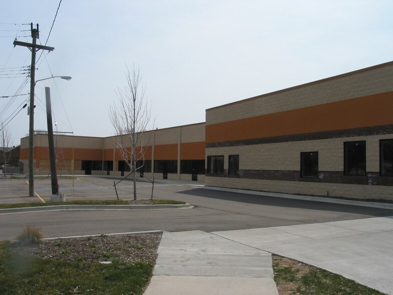 4089 Dix Hwy, Lincoln Park, MI à louer - Photo principale - Image 1 de 26