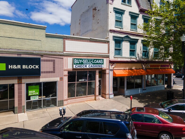 50 Centre Sq, Easton, PA à vendre - Photo du bâtiment - Image 1 de 24