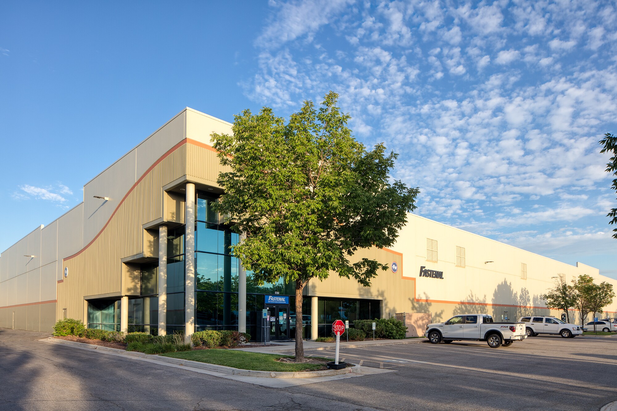 1871-1975 S 4800 W, Salt Lake City, UT for lease Building Photo- Image 1 of 1