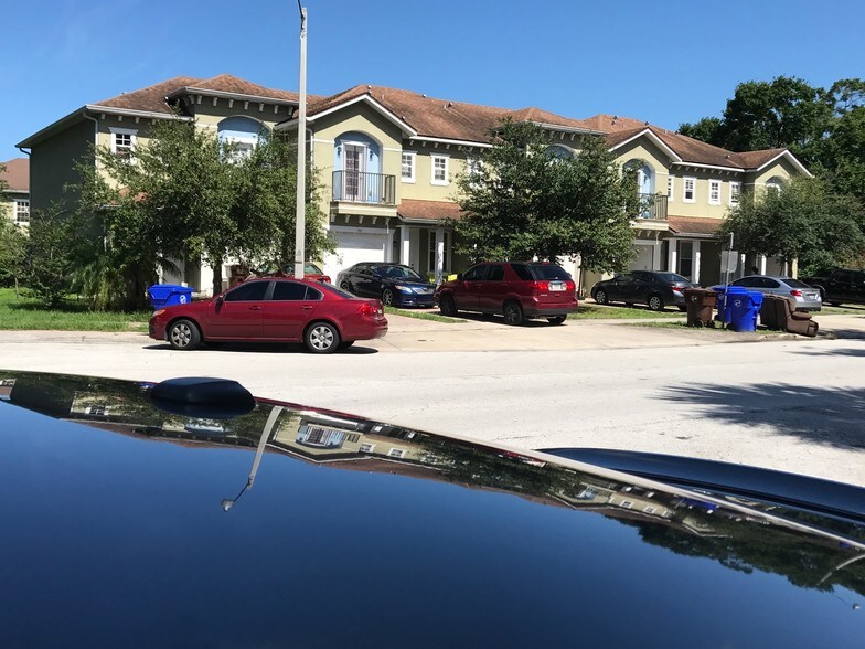 1800 Bassinger St, Kissimmee, FL à vendre - Photo du bâtiment - Image 2 de 11