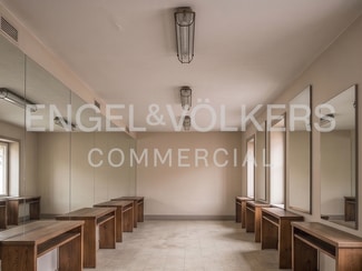 Plus de détails pour Commerce de détail à louer