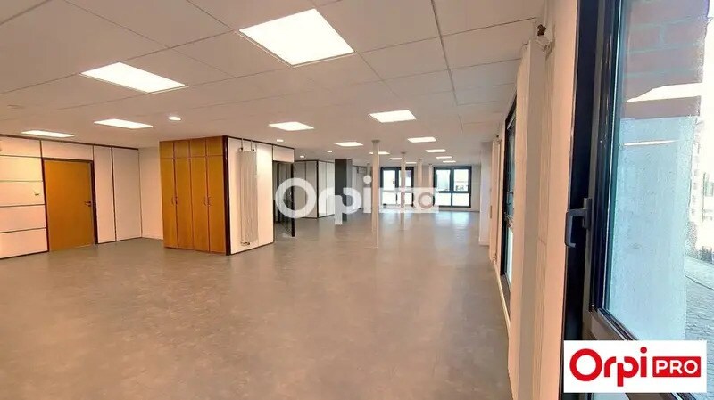 Retail in Lille for sale - Interior Photo - Image 2 of 6