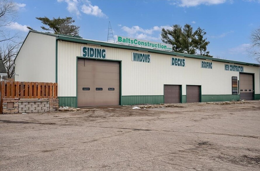 1766 Hallie Rd, Chippewa Falls, WI for sale - Building Photo - Image 1 of 1