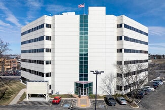 Plus de détails pour 8383 Greenway Blvd, Middleton, WI - Coworking à louer