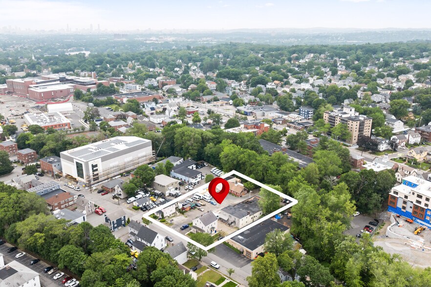 52 Dudley St, Arlington, MA à vendre - Photo du bâtiment - Image 2 de 39