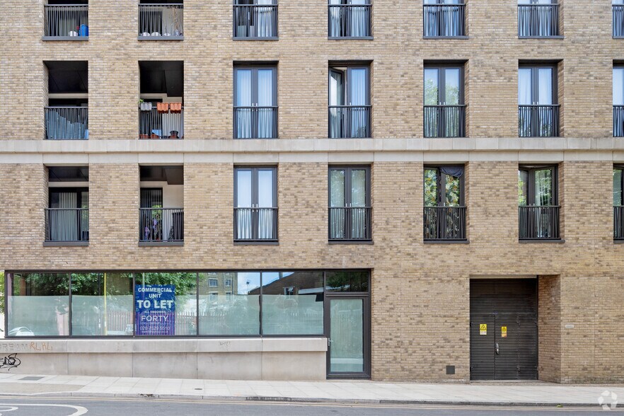 Imperial St, Londres à louer - Photo du bâtiment - Image 2 de 2