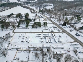 Plus de détails pour 4 Beech Rd, The Plains, OH - Multi-résidentiel à vendre