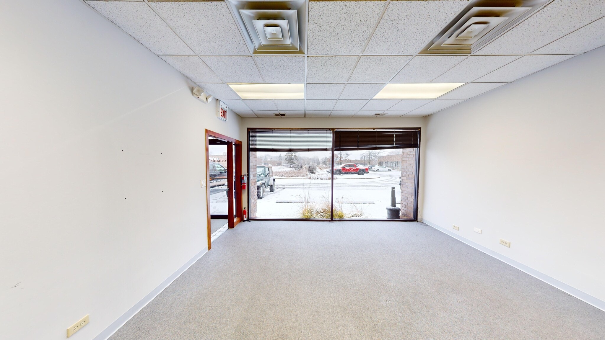 415 W Golf Rd, Arlington Heights, IL à louer Photo intérieure- Image 1 de 15