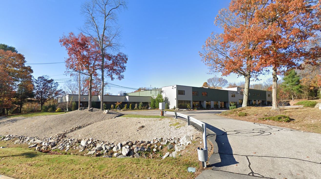 25 Thurber Blvd, Smithfield, RI à louer Photo du bâtiment- Image 1 de 2