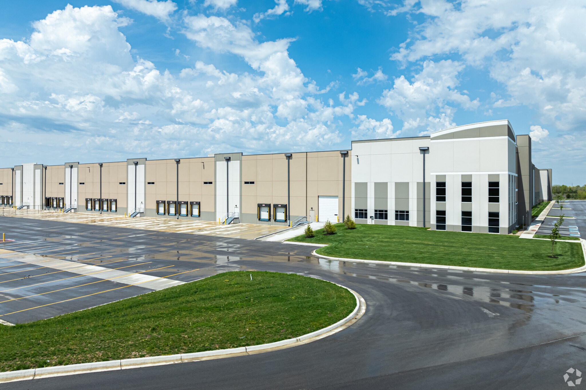 30500 W 183rd St, Gardner, KS for lease Building Photo- Image 1 of 25