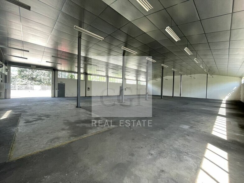Flex in Seyssinet-Pariset for lease - Interior Photo - Image 3 of 4