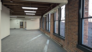 401 2nd Ave S, Seattle, WA for lease Interior Photo- Image 2 of 3