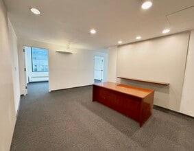105 W Madison St, Chicago, IL for lease Interior Photo- Image 2 of 4