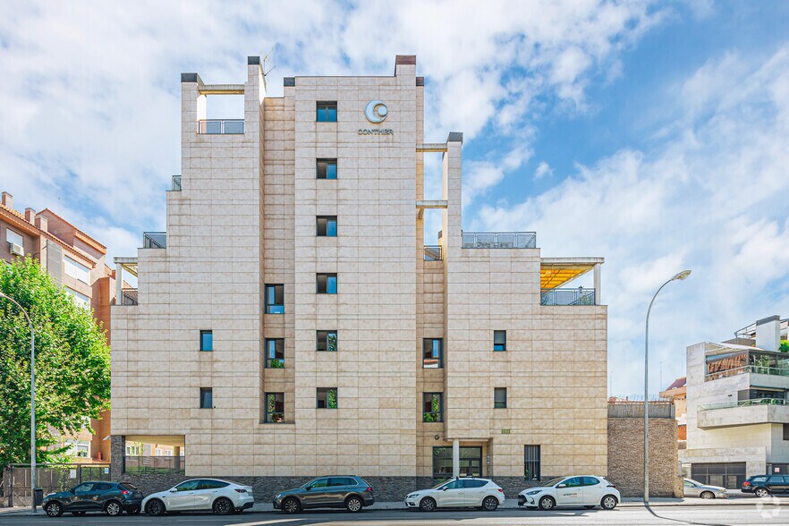 Bureau dans Madrid, Madrid à louer - Photo du bâtiment - Image 2 de 2
