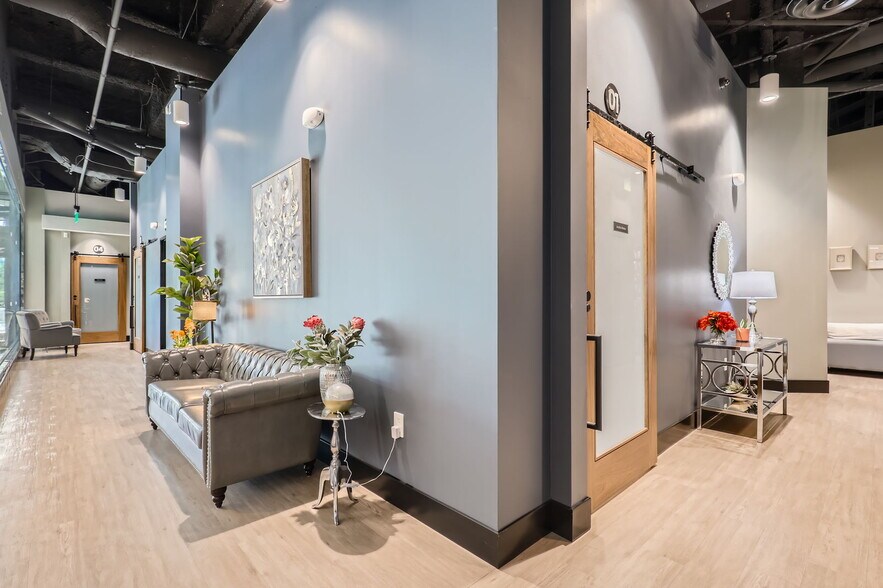 3000 E 1st Ave, Denver, CO à louer - Photo intérieure - Image 3 de 12