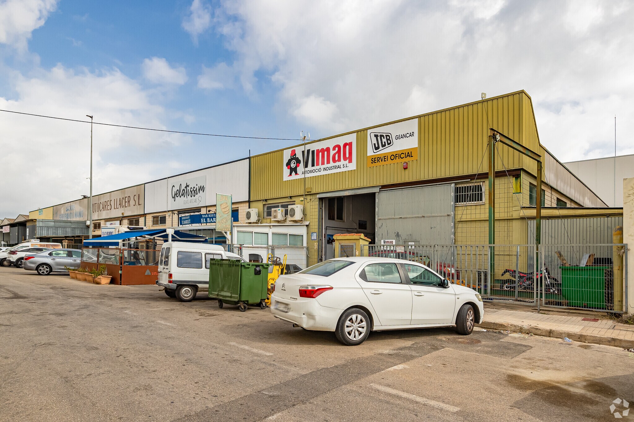 Industrial in Oliva, Valencia for sale Primary Photo- Image 1 of 3