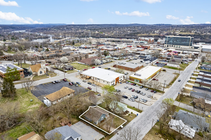 407 W College St, Branson, MO for sale - Building Photo - Image 3 of 33