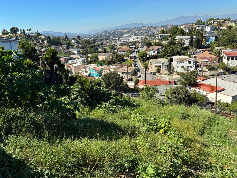 3611 Meisner Ter, Los Angeles, CA à vendre - Photo du bâtiment - Image 2 de 3