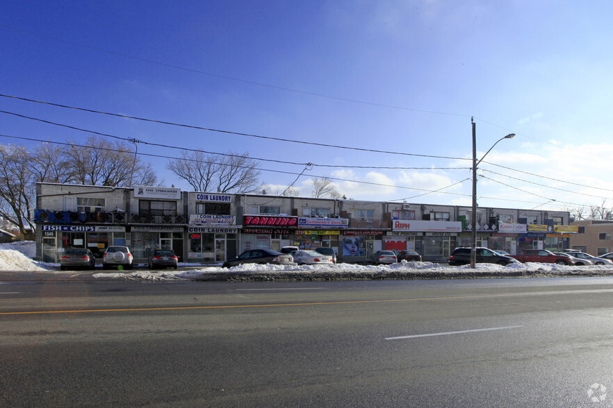 1527-1549 O'connor Dr, Toronto, ON à louer - Photo du bâtiment - Image 2 de 5