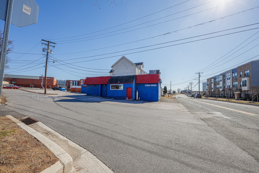 7100 Sollers Point Rd, Baltimore, MD for sale - Building Photo - Image 3 of 47