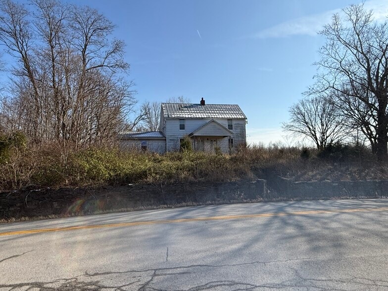 4604 Summersville Rd, Campbellsville, KY for sale - Building Photo - Image 3 of 44