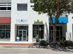 1415 2nd St, Sarasota, FL for lease Interior Photo- Image 2 of 3