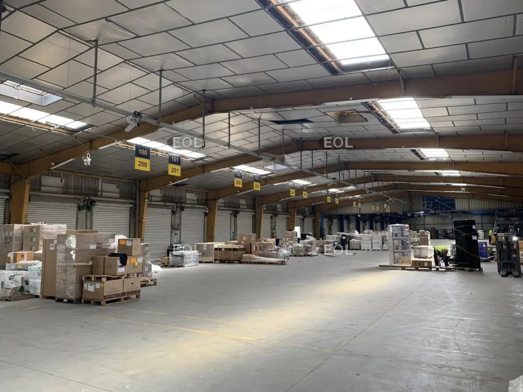 Industrial in Avignon for sale Building Photo- Image 1 of 6