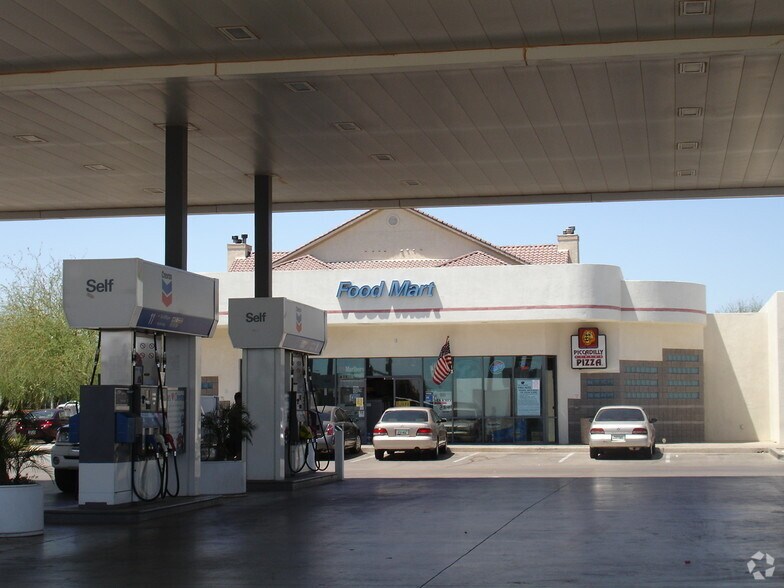 5002 E Chandler Blvd, Phoenix, AZ for lease - Building Photo - Image 3 of 6
