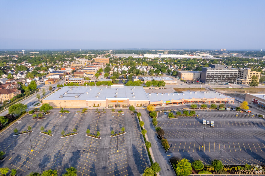 6900 W Greenfield Ave, West Allis, WI for sale - Aerial - Image 3 of 14