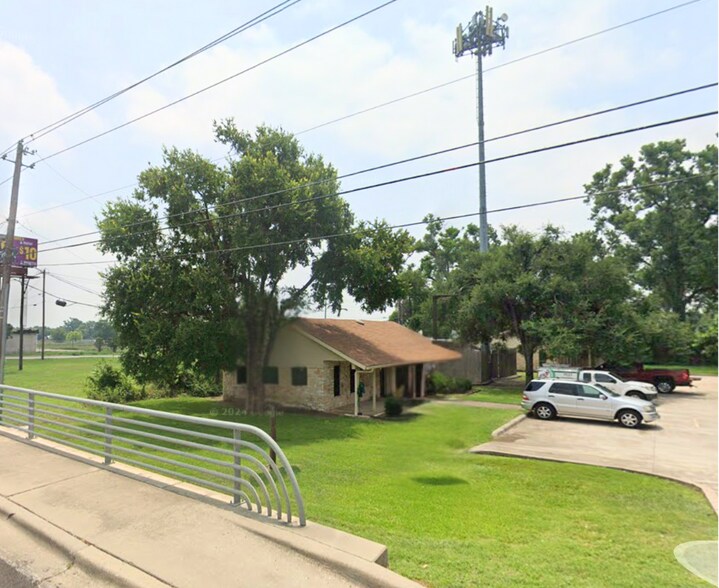 Ranch Road 620 portefeuille de 2 propriétés à vendre sur LoopNet.ca - Photo du bâtiment - Image 2 de 17