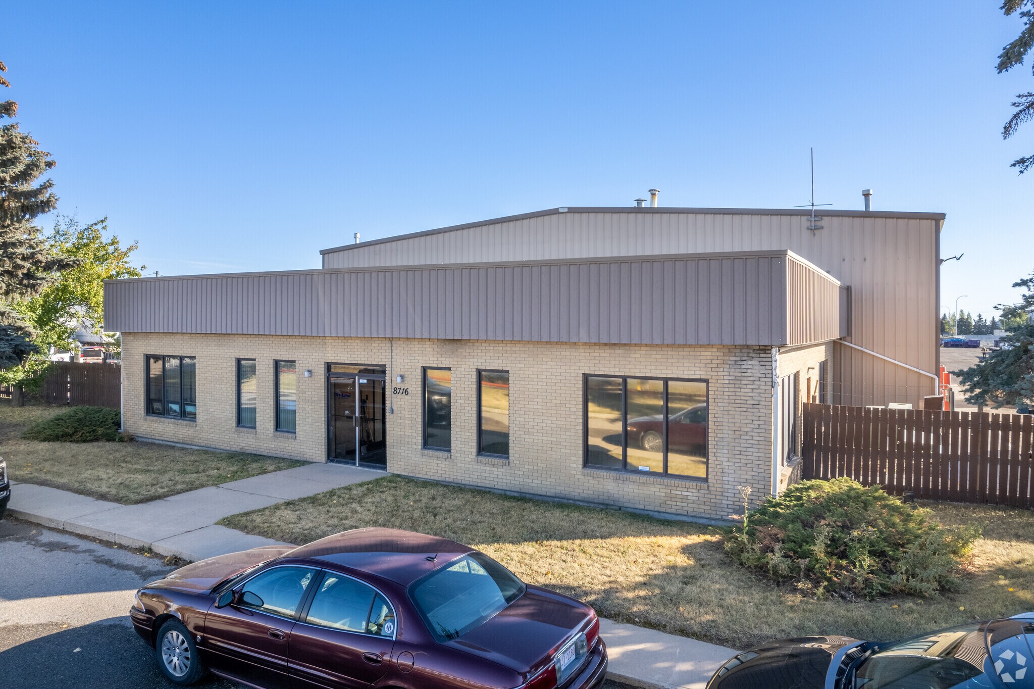 8716 48th St SE, Calgary, AB for sale Building Photo- Image 1 of 1