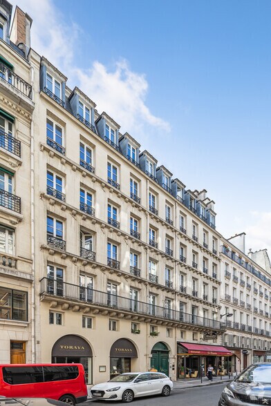 10 Rue Saint-Florentin, Paris à louer - Photo du bâtiment - Image 2 de 3